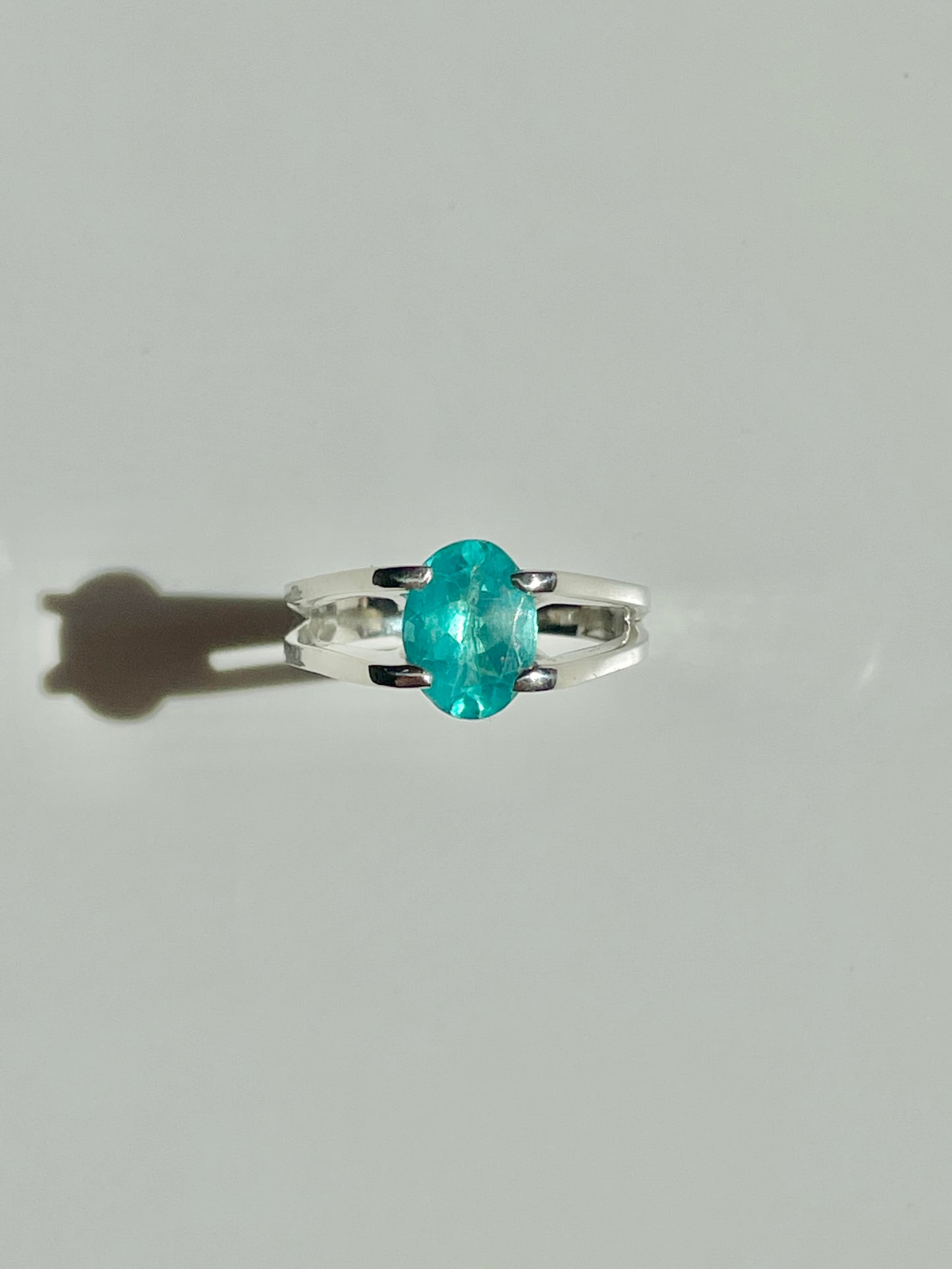 The V ring